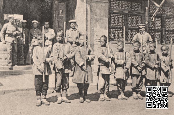 接收德军训练的小童